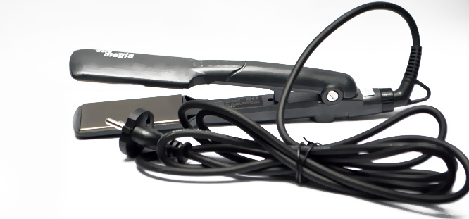 CeraMagic Professional Flat Iron